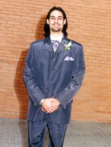 Boda en Elche, Novio real vestido en Jose Zaragoza - Novios