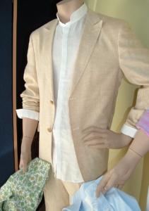 Traje lino 100% también en blanco y verdoso, de Jose Zaragoza moda hombre